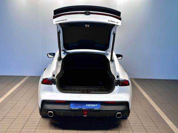 Changan UNI-V I с пробегом 2024 года, цена 2 357 000 рублей, 30833 км, лифтбек, Автокод Объявления