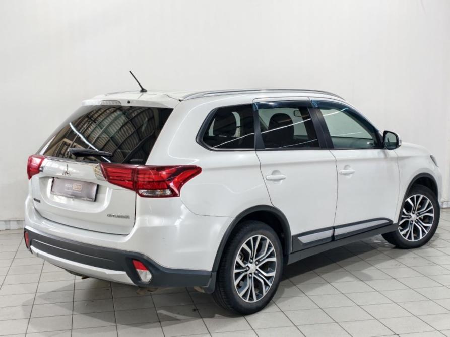 Mitsubishi Outlander III Рестайлинг 2 Курск  - изображение 3