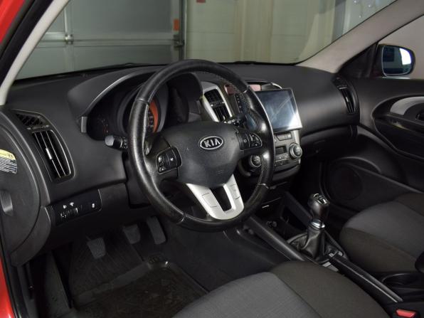 Kia Ceed I Рестайлинг с пробегом 2011 года, цена 655 999 рублей, 274295 км, универсал, Автокод Объявления