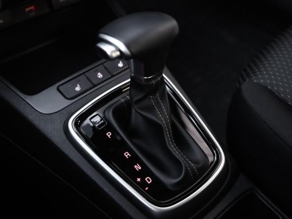 Kia Rio IV Рестайлинг с пробегом 2021 года, цена 1 955 000 рублей, 29008 км, хэтчбек, Автокод Объявления