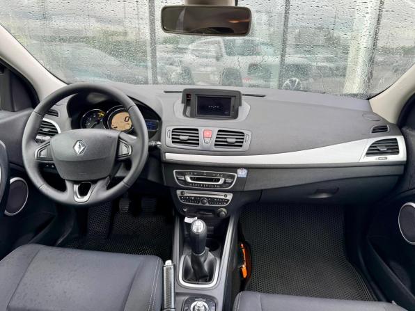 Renault Megane III с пробегом 2010 года, цена 620 000 рублей, 299034 км, универсал, Автокод Объявления