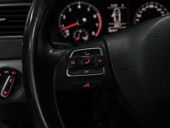 Volkswagen Jetta VI с пробегом 2012 года, цена 969 000 рублей, 297173 км, седан, Автокод Объявления