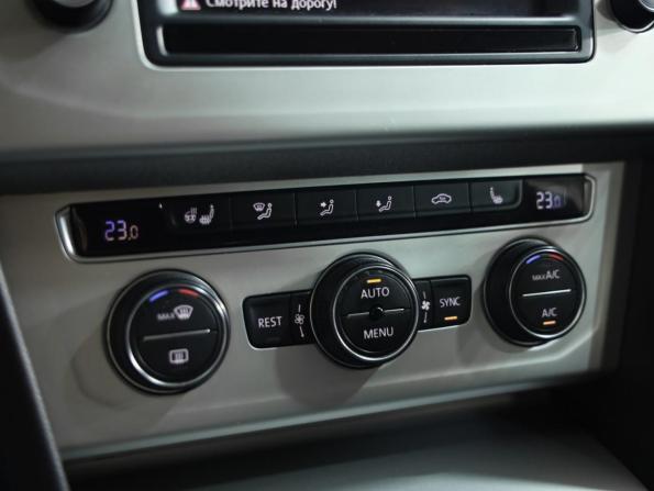 Volkswagen Passat B8 с пробегом 2016 года, цена 1 499 000 рублей, 218920 км, универсал, Автокод Объявления