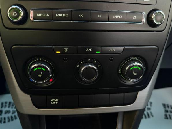 Skoda Yeti I Рестайлинг с пробегом 2014 года, цена 1 055 000 рублей, 237000 км, внедорожник, Автокод Объявления