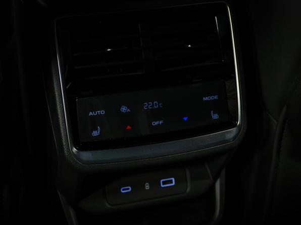 Geely Monjaro I Рестайлинг с пробегом 2025 года, цена 4 178 000 рублей, 4974 км, внедорожник, Автокод Объявления