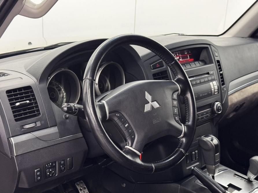 Mitsubishi Pajero IV Рестайлинг 1 Воронеж  - изображение 15