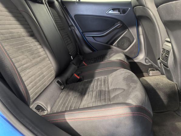 Mercedes-Benz GLA I (X156) с пробегом 2015 года, цена 1 930 000 рублей, 104821 км, внедорожник, Автокод Объявления