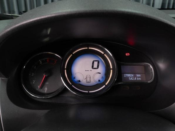 Renault Fluence I Рестайлинг с пробегом 2014 года, цена 719 000 рублей, 278826 км, седан, Автокод Объявления