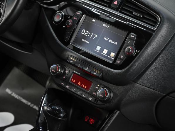 Kia Ceed II Рестайлинг с пробегом 2017 года, цена 1 249 000 рублей, 171000 км, хэтчбек, Автокод Объявления
