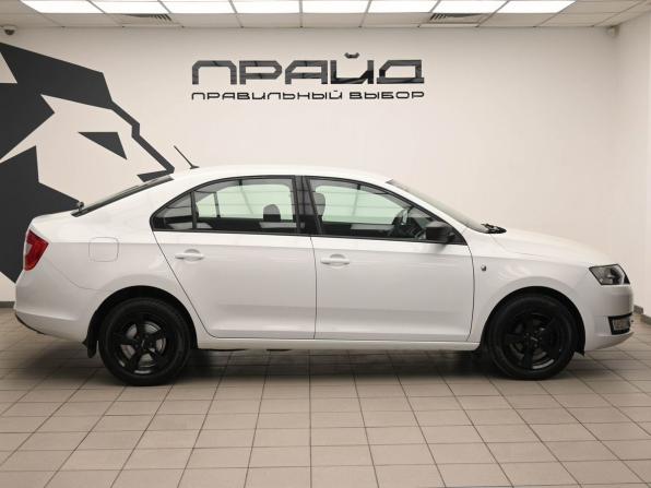 Skoda Rapid I с пробегом 2016 года, цена 930 000 рублей, 121090 км, лифтбек, Автокод Объявления