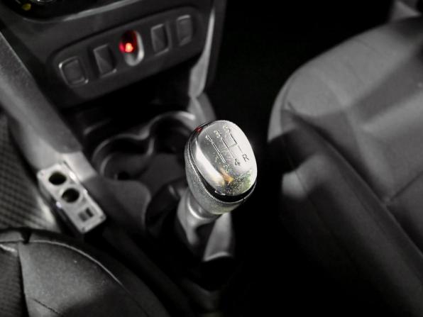 Renault Logan II Рестайлинг с пробегом 2021 года, цена 850 000 рублей, 158307 км, седан, Автокод Объявления