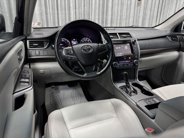 Toyota Camry VII (XV50) Рестайлинг с пробегом 2016 года, цена 2 400 000 рублей, 156763 км, седан, Автокод Объявления