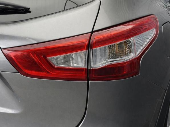 Nissan Qashqai II с пробегом 2018 года, цена 1 747 000 рублей, 102895 км, внедорожник, Автокод Объявления