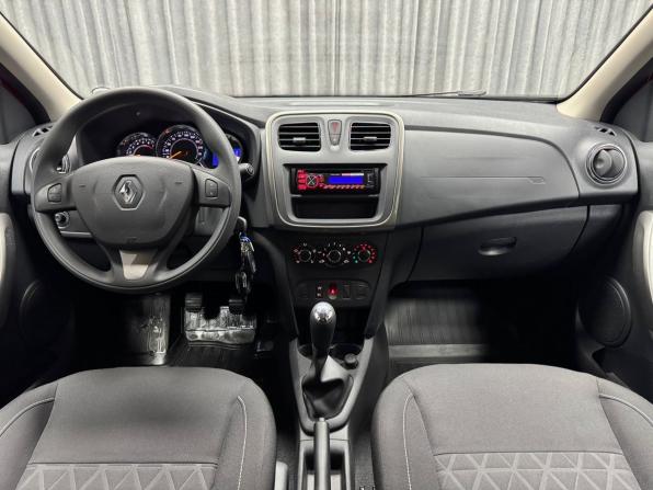 Renault Sandero II с пробегом 2015 года, цена 1 395 000 рублей, 4812 км, хэтчбек, Автокод Объявления