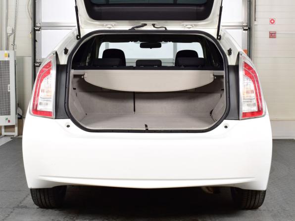 Toyota Prius III Рестайлинг (XW30) с пробегом 2015 года, цена 1 230 999 рублей, 171039 км, лифтбек, Автокод Объявления