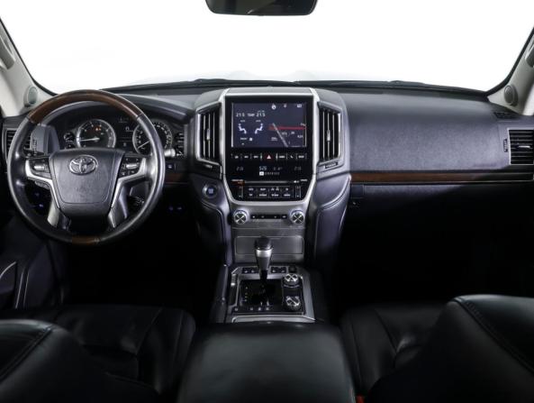 Toyota Land Cruiser 200 Series Рестайлинг 2 с пробегом 2015 года, цена 4 450 000 рублей, 239143 км, внедорожник, Автокод Объявления