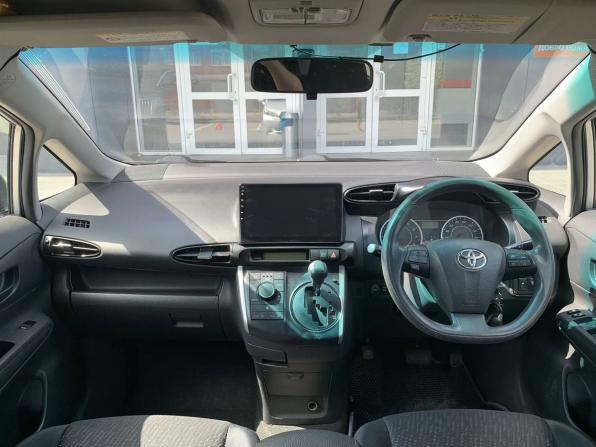 Toyota Wish II с пробегом 2011 года, цена 935 000 рублей, 199000 км, минивэн, Автокод Объявления