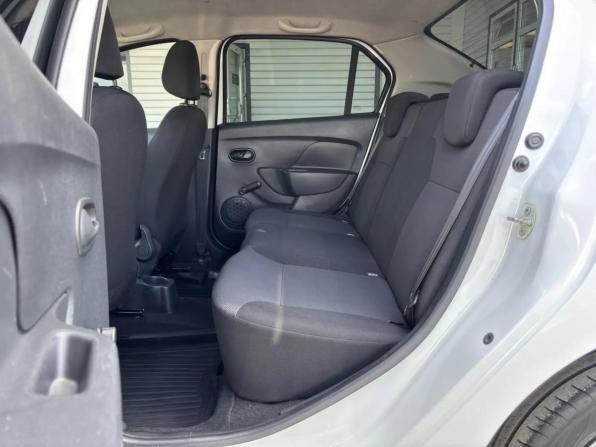 Renault Logan II Рестайлинг с пробегом 2021 года, цена 799 000 рублей, 170555 км, седан, Автокод Объявления
