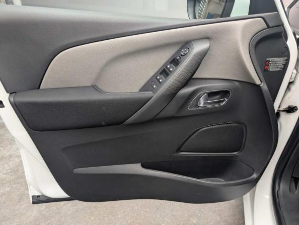 Citroen C4 Picasso II с пробегом 2013 года, цена 1 265 000 рублей, 92907 км, компактвэн, Автокод Объявления