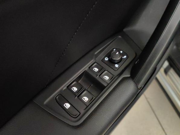 Volkswagen Tiguan II Рестайлинг с пробегом 2021 года, цена 3 299 000 рублей, 80000 км, внедорожник, Автокод Объявления