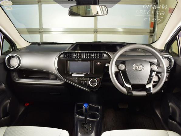 Toyota Aqua I Рестайлинг 2 с пробегом 2018 года, цена 1 340 995 рублей, 65167 км, хэтчбек, Автокод Объявления