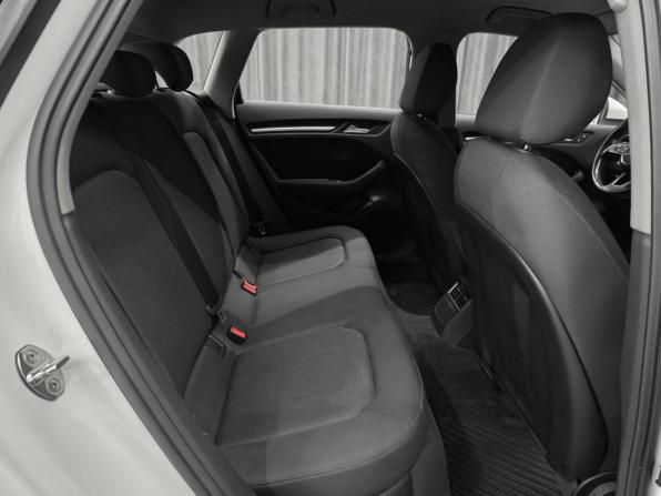 Audi A3 III (8V) с пробегом 2016 года, цена 1 549 000 рублей, 120000 км, хэтчбек, Автокод Объявления