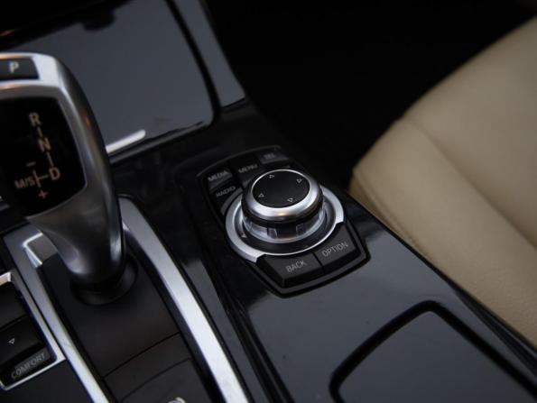 BMW 5 серии VI (F10/F11/F07) Рестайлинг с пробегом 2015 года, цена 1 799 000 рублей, 214884 км, седан, Автокод Объявления