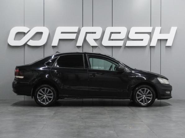 Volkswagen Polo V Рестайлинг с пробегом 2019 года, цена 1 299 000 рублей, 114720 км, седан, Автокод Объявления