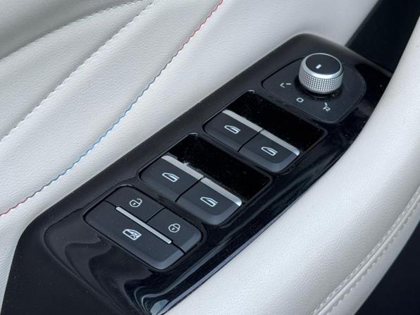 Geely Monjaro I с пробегом 2023 года, цена 3 300 000 рублей, 54024 км, внедорожник, Автокод Объявления