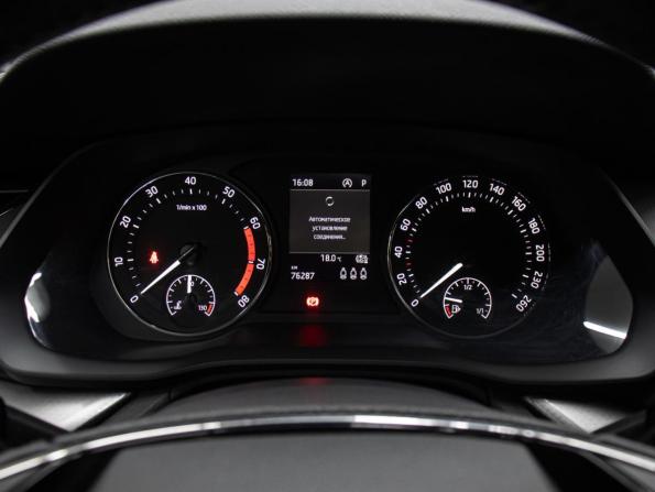 Skoda Octavia IV (A8) с пробегом 2020 года, цена 2 449 000 рублей, 76253 км, лифтбек, Автокод Объявления
