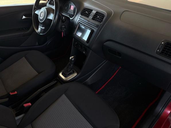 Volkswagen Polo V с пробегом 2012 года, цена 770 000 рублей, 186216 км, седан, Автокод Объявления