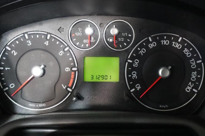 Ford Fusion I Рестайлинг с пробегом 2007 года, цена 199 000 рублей, 311000 км, хэтчбек, Автокод Объявления