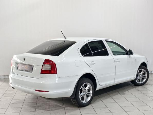 Skoda Octavia II (A5) Рестайлинг с пробегом 2013 года, цена 735 000 рублей, 285090 км, лифтбек, Автокод Объявления