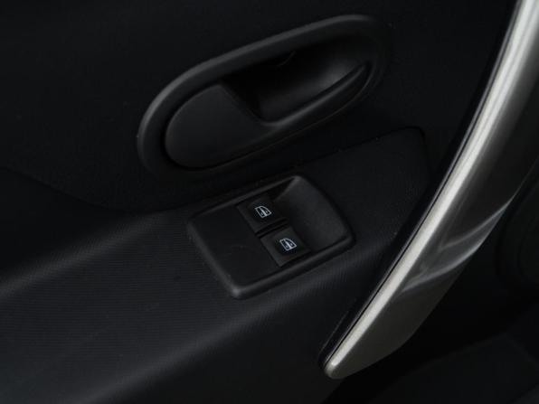 Renault Logan II Рестайлинг с пробегом 2021 года, цена 1 249 999 рублей, 50908 км, седан, Автокод Объявления