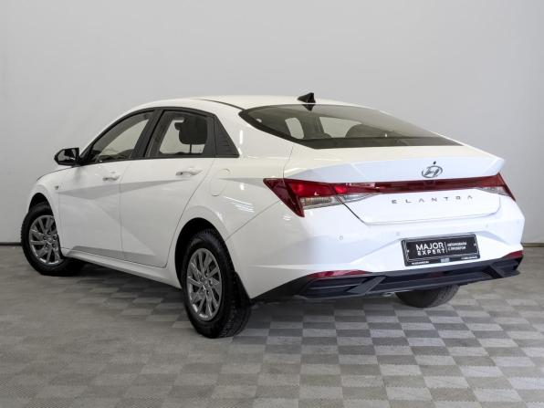 Hyundai Elantra VII (CN7) с пробегом 2022 года, цена 2 035 000 рублей, 58162 км, седан, Автокод Объявления