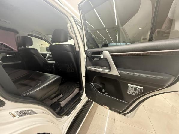 Toyota Land Cruiser 200 Series Рестайлинг 1 с пробегом 2015 года, цена 4 200 000 рублей, 172450 км, внедорожник, Автокод Объявления