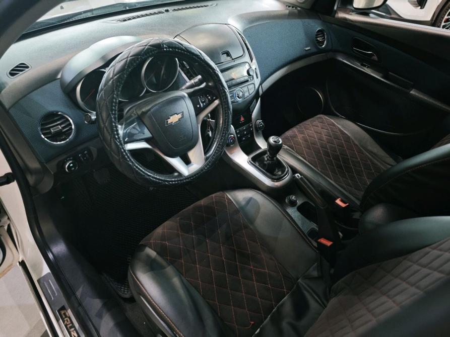 Chevrolet Cruze I Рестайлинг Тюмень  - изображение 8