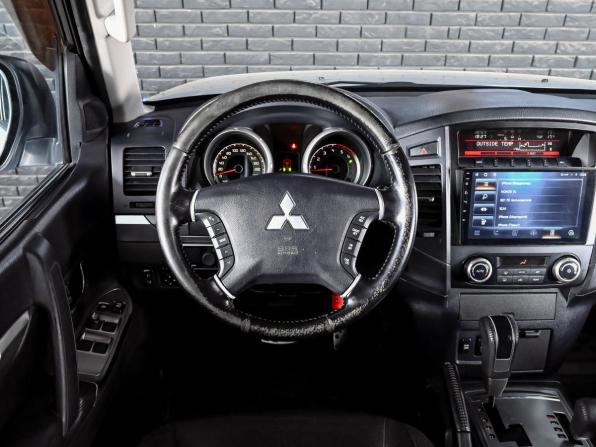 Mitsubishi Pajero IV Рестайлинг 1 с пробегом 2012 года, цена 2 080 000 рублей, 251478 км, внедорожник, Автокод Объявления