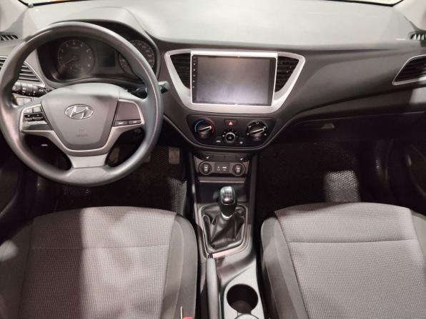Hyundai Solaris I Рестайлинг с пробегом 2017 года, цена 1 024 000 рублей, 91193 км, седан, Автокод Объявления