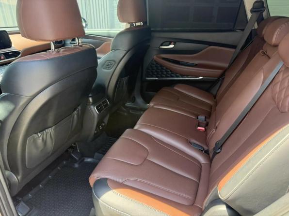 Hyundai Santa Fe IV Рестайлинг с пробегом 2021 года, цена 3 399 000 рублей, 110800 км, внедорожник, Автокод Объявления