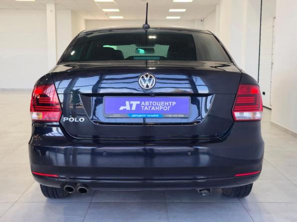 Volkswagen Polo V Рестайлинг с пробегом 2018 года, цена 1 399 000 рублей, 143922 км, седан, Автокод Объявления