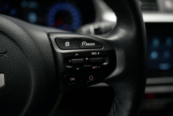 Kia Rio IV Рестайлинг с пробегом 2022 года, цена 1 990 000 рублей, 30000 км, хэтчбек, Автокод Объявления