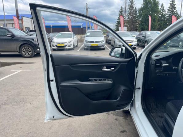 Kia Rio IV с пробегом 2018 года, цена 1 130 000 рублей, 162277 км, седан, Автокод Объявления