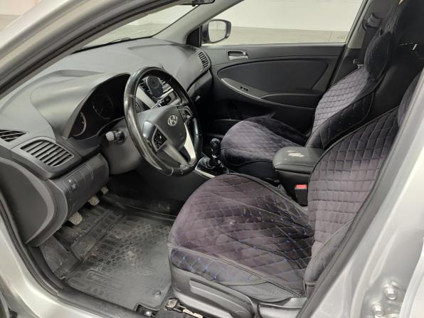 Hyundai Solaris I Рестайлинг с пробегом 2015 года, цена 905 000 рублей, 125448 км, хэтчбек, Автокод Объявления
