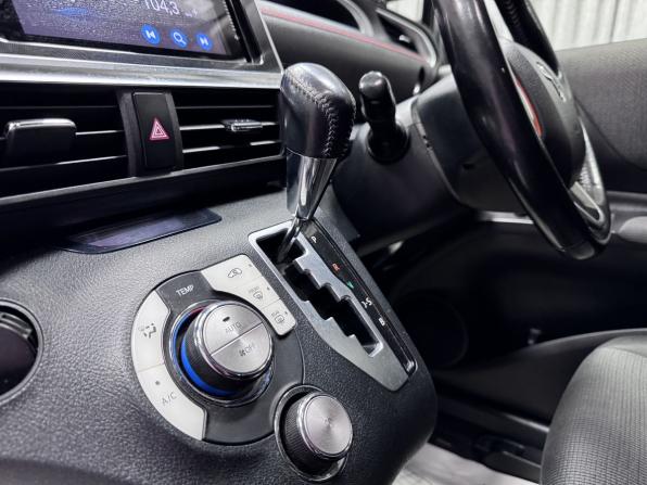 Toyota Sienta II Рестайлинг с пробегом 2020 года, цена 1 450 000 рублей, 148197 км, компактвэн, Автокод Объявления