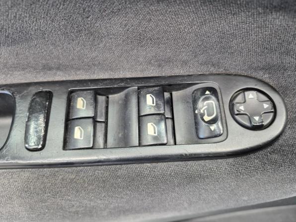 Peugeot 207 I с пробегом 2007 года, цена 370 000 рублей, 187000 км, хэтчбек, Автокод Объявления