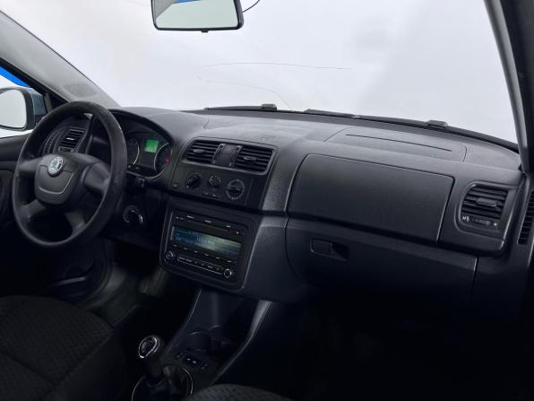 Skoda Fabia II Рестайлинг с пробегом 2012 года, цена 680 000 рублей, 111694 км, хэтчбек, Автокод Объявления