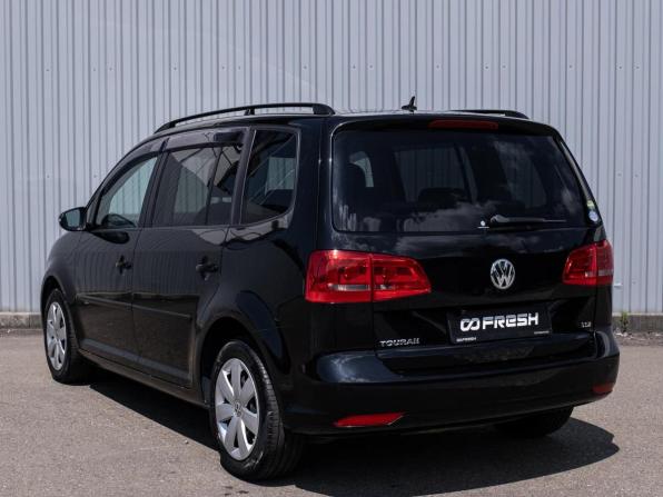Volkswagen Touran I Рестайлинг 2 с пробегом 2013 года, цена 1 249 000 рублей, 67243 км, компактвэн, Автокод Объявления