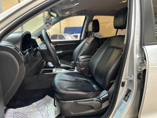 Hyundai Santa Fe II Рестайлинг с пробегом 2011 года, цена 1 270 000 рублей, 266679 км, внедорожник, Автокод Объявления