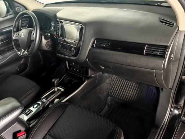 Mitsubishi Outlander III Рестайлинг 3 с пробегом 2019 года, цена 1 770 000 рублей, 174737 км, внедорожник, Автокод Объявления
